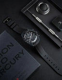 Curved rubber strap - black