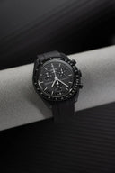 Curved rubber strap - black