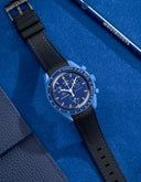 Mission To Neptune (Pulseira de Borracha) - Pontos Premium Preto e Azul