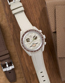 Mission To Saturn (Pulseira de Borracha) - Bege Premium