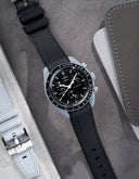 Mission To The Moon (Pulseira de Borracha) - Preto Premium